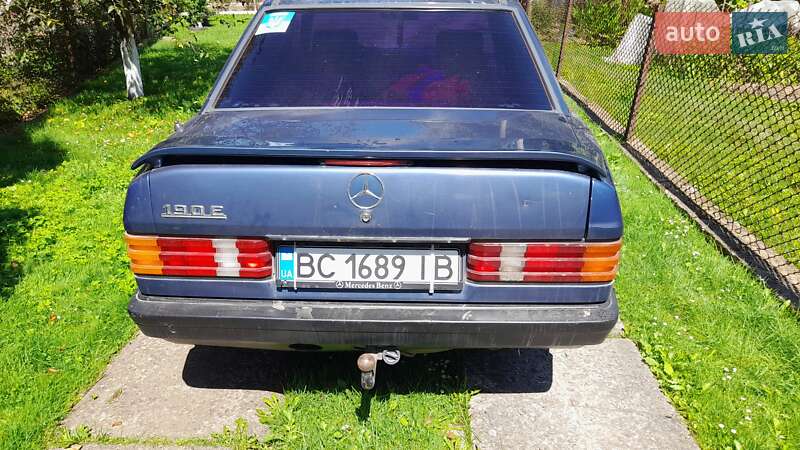 Седан Mercedes-Benz 190 1985 в Стрые