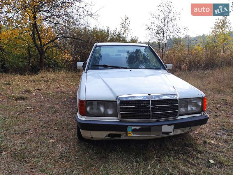 Седан Mercedes-Benz 190 1984 в Житомире