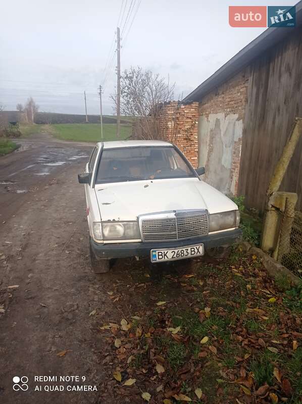 Седан Mercedes-Benz 190 1984 в Гоще