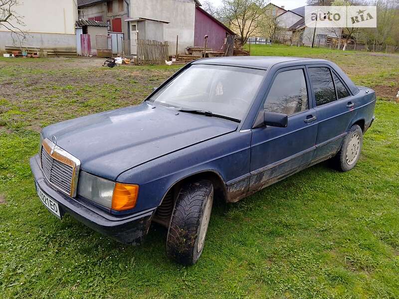Седан Mercedes-Benz 190 1987 в Ужгороде