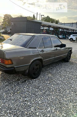 Седан Mercedes-Benz 190 1987 в Миколаєві