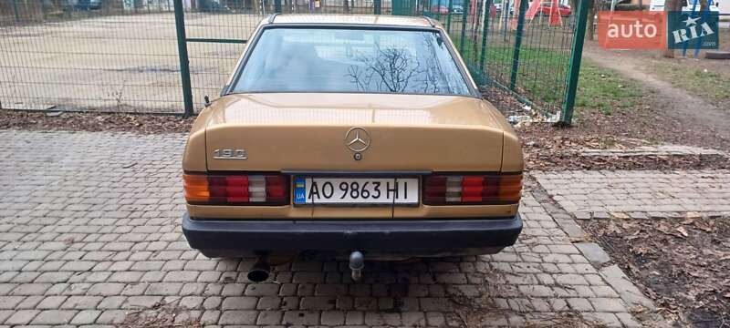 Седан Mercedes-Benz 190 1991 в Ужгороде