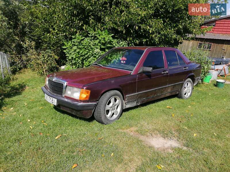 Mercedes-Benz 190 1983