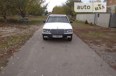 Седан Mercedes-Benz 190 1984 в Ромнах