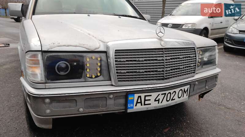 Седан Mercedes-Benz 190 1990 в Дніпрі