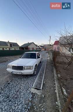 Седан Mercedes-Benz 190 1983 в Львові