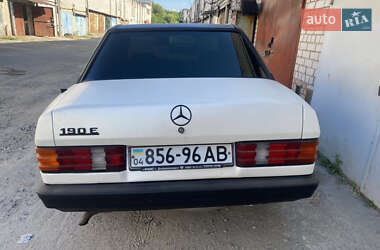 Седан Mercedes-Benz 190 1985 в 