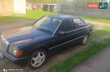 Седан Mercedes-Benz 190 1985 в Чернигове