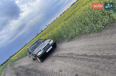 Седан Mercedes-Benz 190 1986 в Миронівці