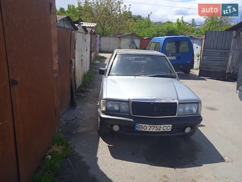 Mercedes-Benz 190