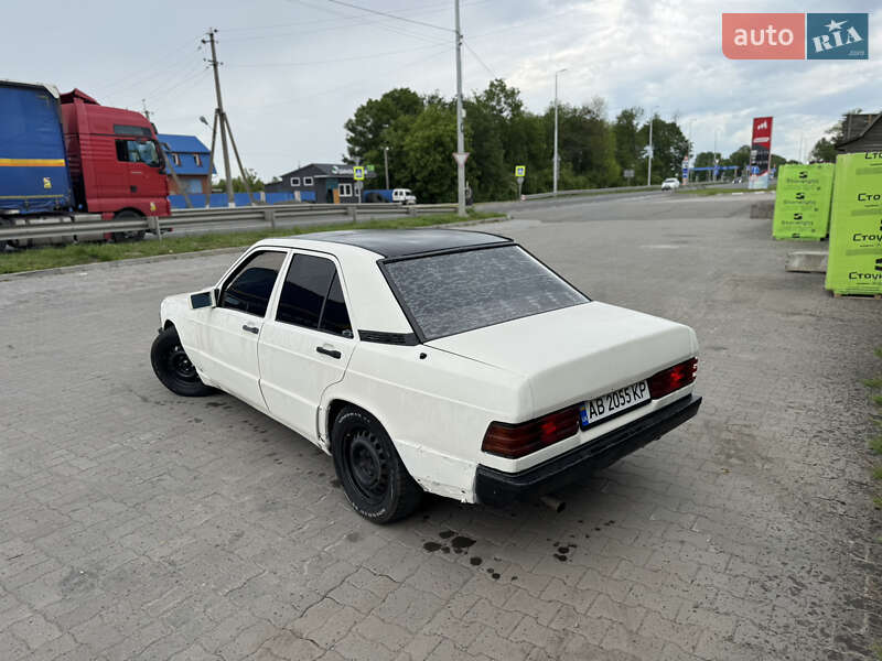 Седан Mercedes-Benz 190 1986 в Летичеве