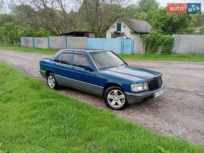 Седан Mercedes-Benz 190 1991 в Тараще