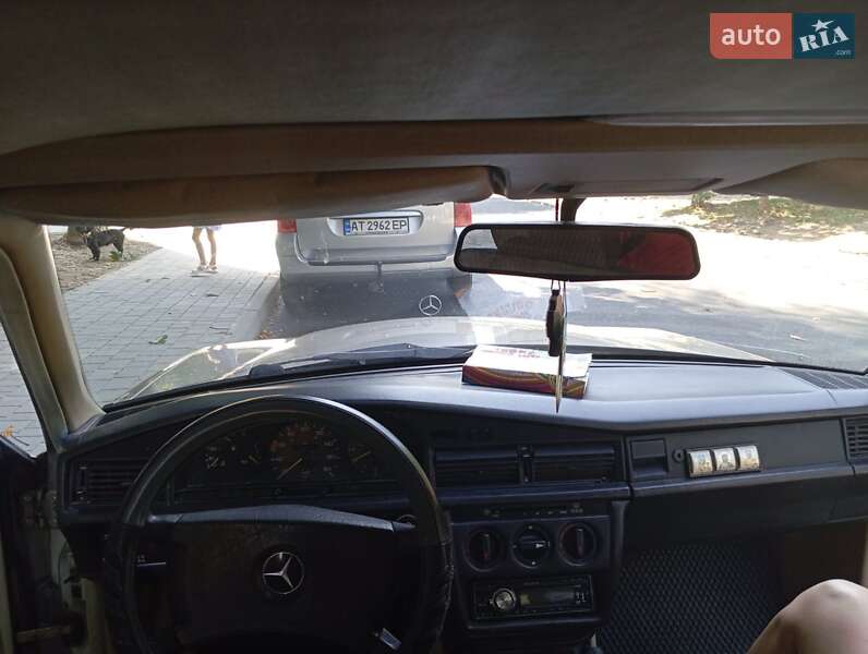 Mercedes-Benz 190 1987