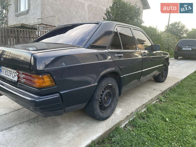 Седан Mercedes-Benz 190 1987 в Калуше