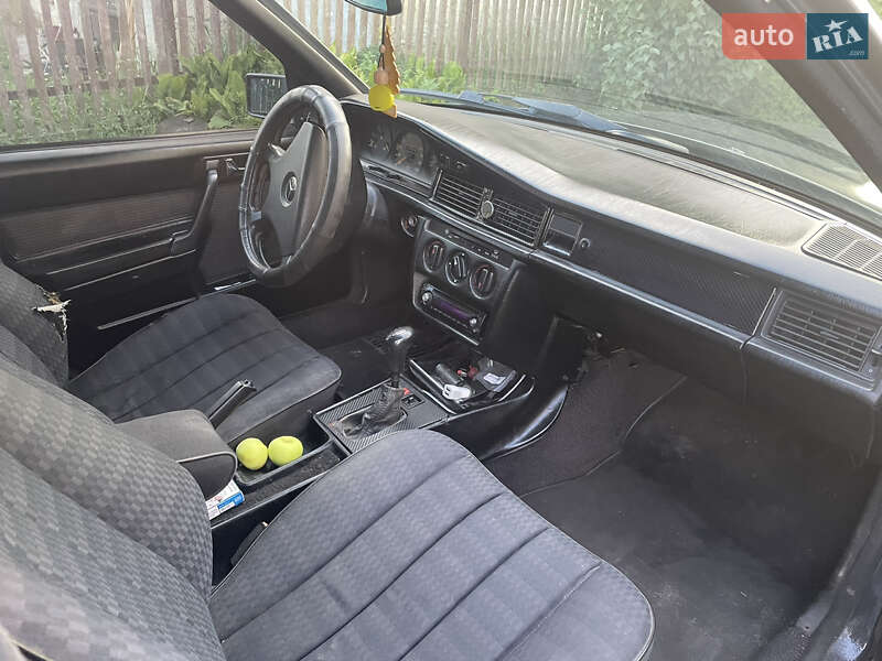 Седан Mercedes-Benz 190 1987 в Калуше