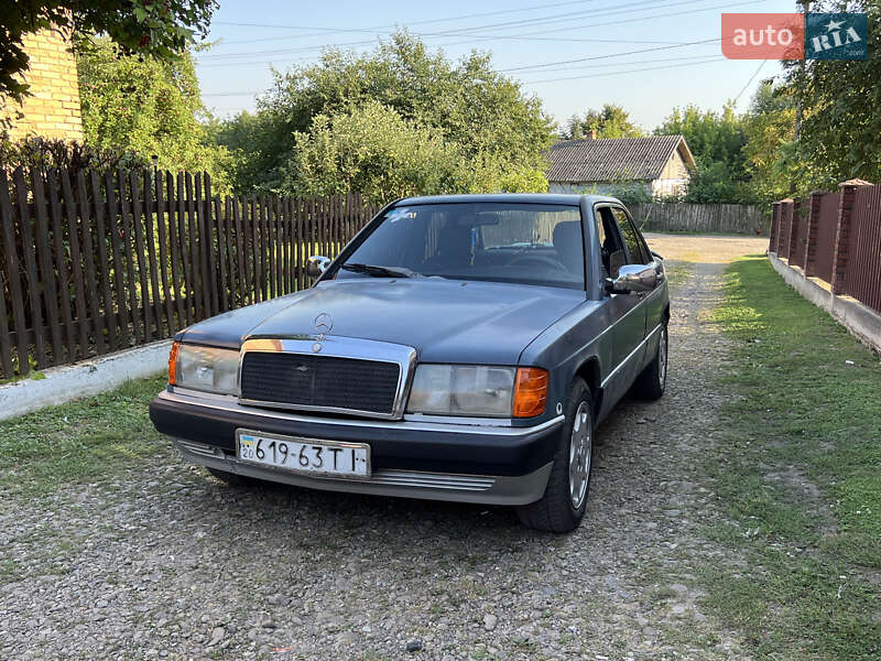 Mercedes-Benz 190 1987