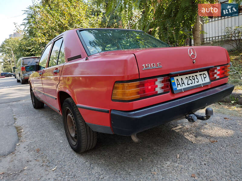 Седан Mercedes-Benz 190 1987 в Киеве
