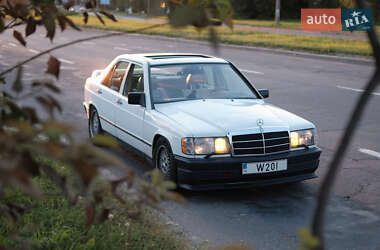 Седан Mercedes-Benz 190 1987 в Львові