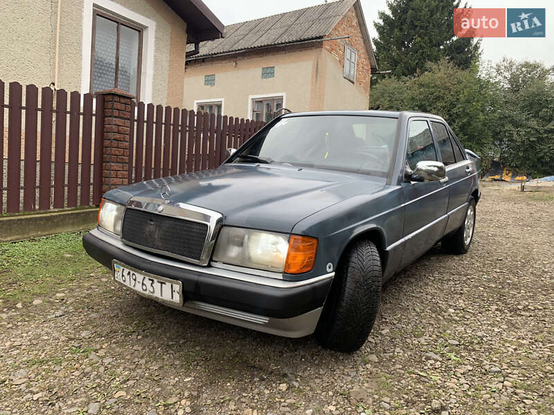 Mercedes-Benz 190 1987