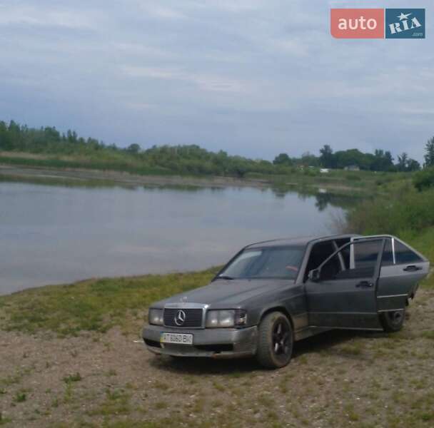 Седан Mercedes-Benz 190 1992 в Верховине
