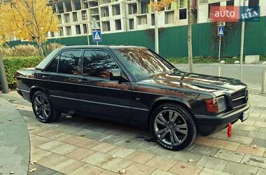 Седан Mercedes-Benz 190 1988 в Києві