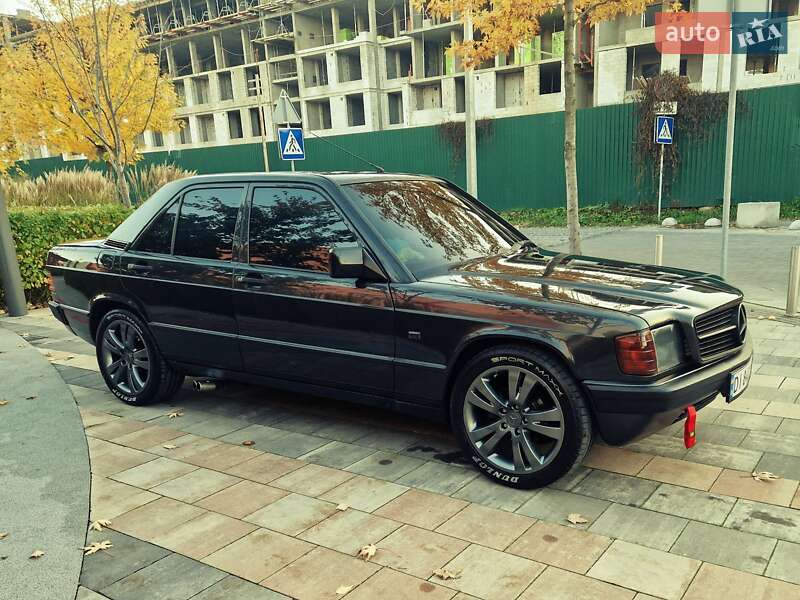 Седан Mercedes-Benz 190 1988 в Киеве