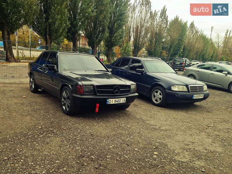 Седан Mercedes-Benz 190 1988 в Киеве