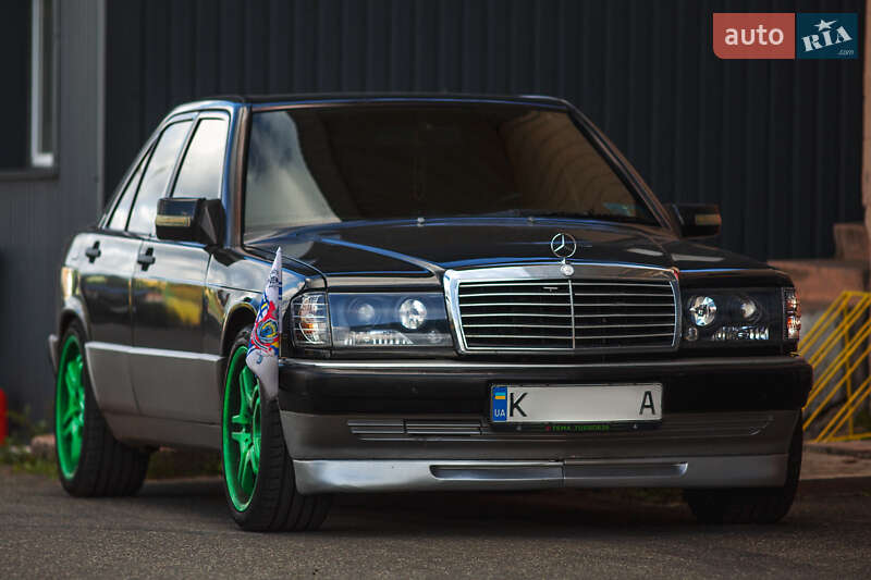 Mercedes-Benz 190 1989