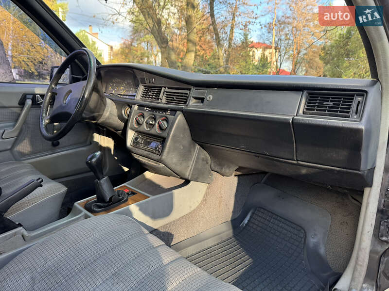 Седан Mercedes-Benz 190 1987 в Харькове фото 12 Седан Mercedes-Benz 190 1987 в Харькове