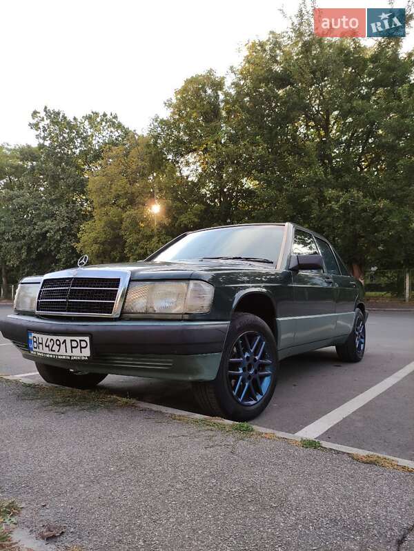 Седан Mercedes-Benz 190 1990 в Черкассах фото 8 Седан Mercedes-Benz 190 1990 в Черкассах