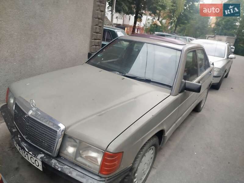 Mercedes-Benz 190 1987 Mercedes-Benz 190 1987