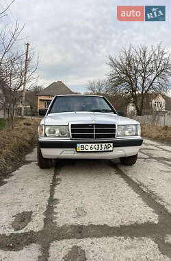 Седан Mercedes-Benz 190 1986 в Дрогобыче