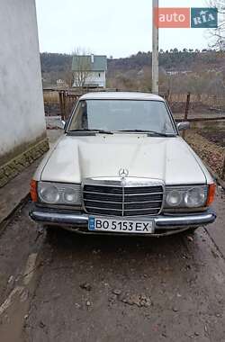 Седан Mercedes-Benz 190 1982 в Чорткові