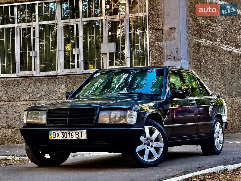 Mercedes-Benz 190