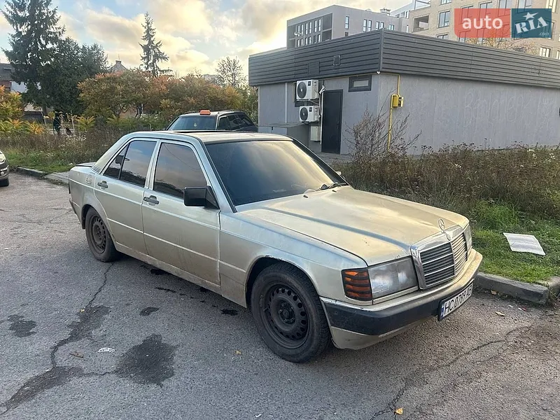Mercedes-Benz 190