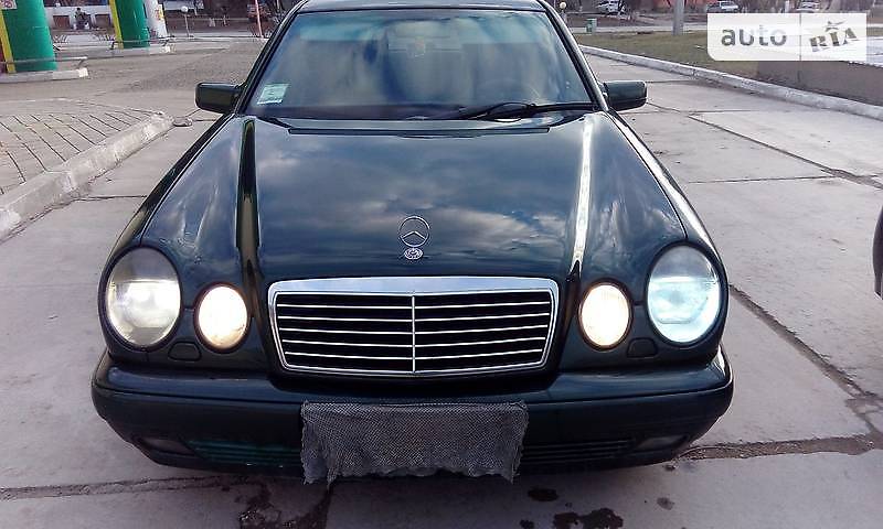 Mercedes-Benz 210 1997 года