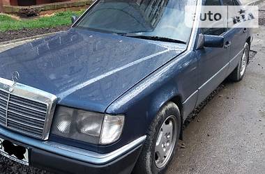  Mercedes-Benz 230 Pullman 1991 в Львове