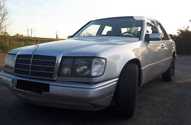 Седан Mercedes-Benz 230 Pullman 1986 в Ковеле