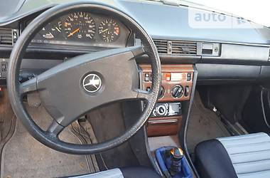 Седан Mercedes-Benz 230 Pullman 1986 в Ковеле