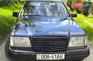 Седан Mercedes-Benz 500K 1994 в Глыбокой