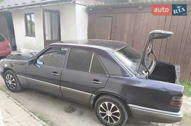 Седан Mercedes-Benz 500K 1994 в 