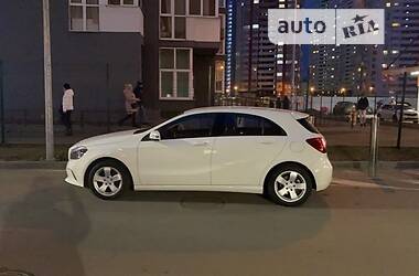 Хетчбек Mercedes-Benz A 180 2017 в Києві