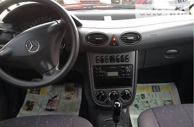 Хетчбек Mercedes-Benz A-Class 2004 в 