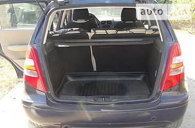 Хетчбек Mercedes-Benz A-Class 2004 в 