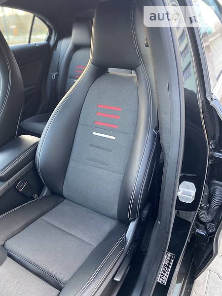 Хетчбек Mercedes-Benz A-Class 2017 в Луцьку