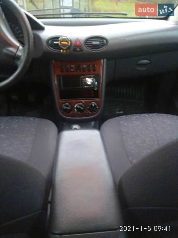 Хэтчбек Mercedes-Benz A-Class 2001 в Стрые