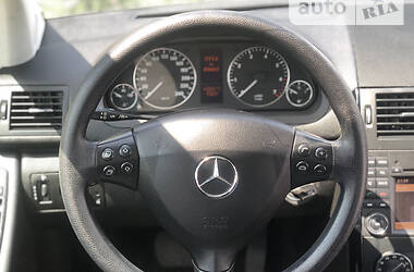 Хэтчбек Mercedes-Benz A-Class 2010 в Киеве