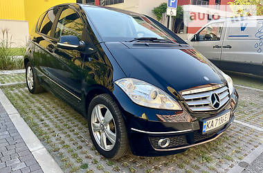 Хэтчбек Mercedes-Benz A-Class 2010 в Киеве