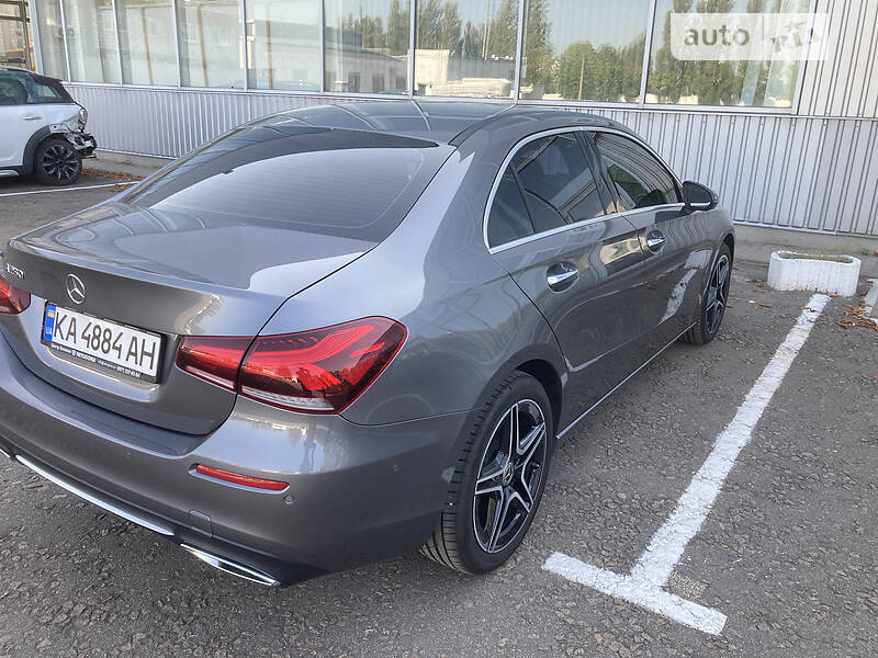 Седан Mercedes-Benz A-Class 2019 в Киеве