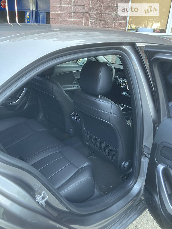 Седан Mercedes-Benz A-Class 2019 в Киеве